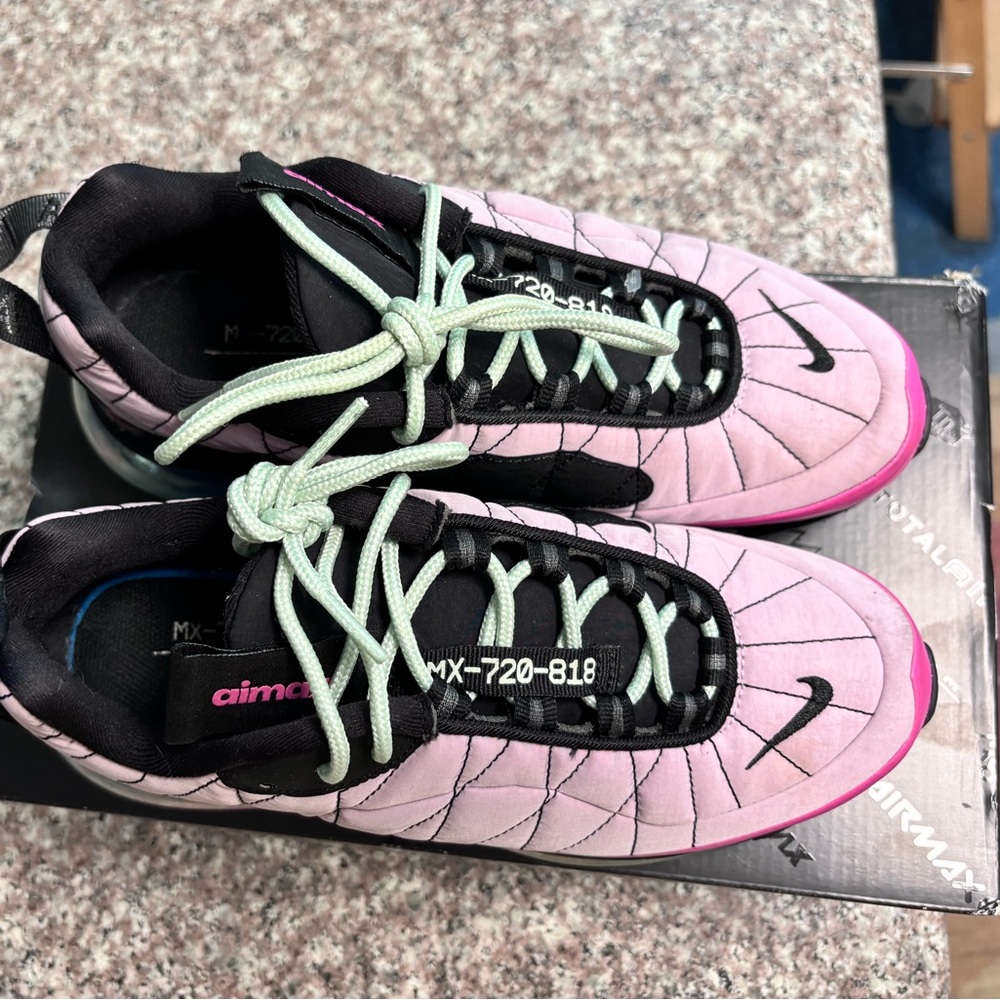 Worn ONCE Nike MX-720-818